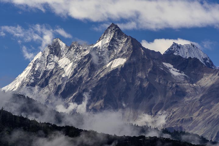 picture of najiabawa peek